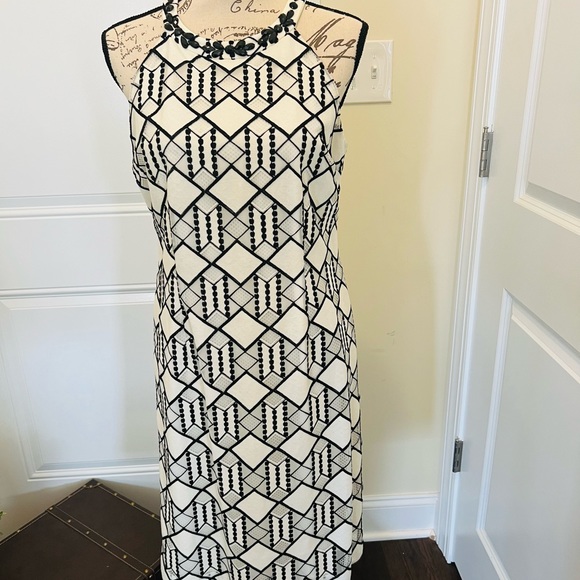 Nine West Black and Cream Sleeveless Dress - Picture 2 of 8